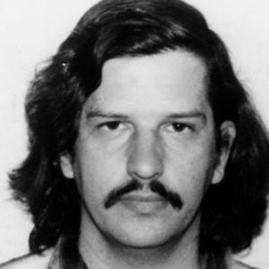 Meet your Posher, Simon scott